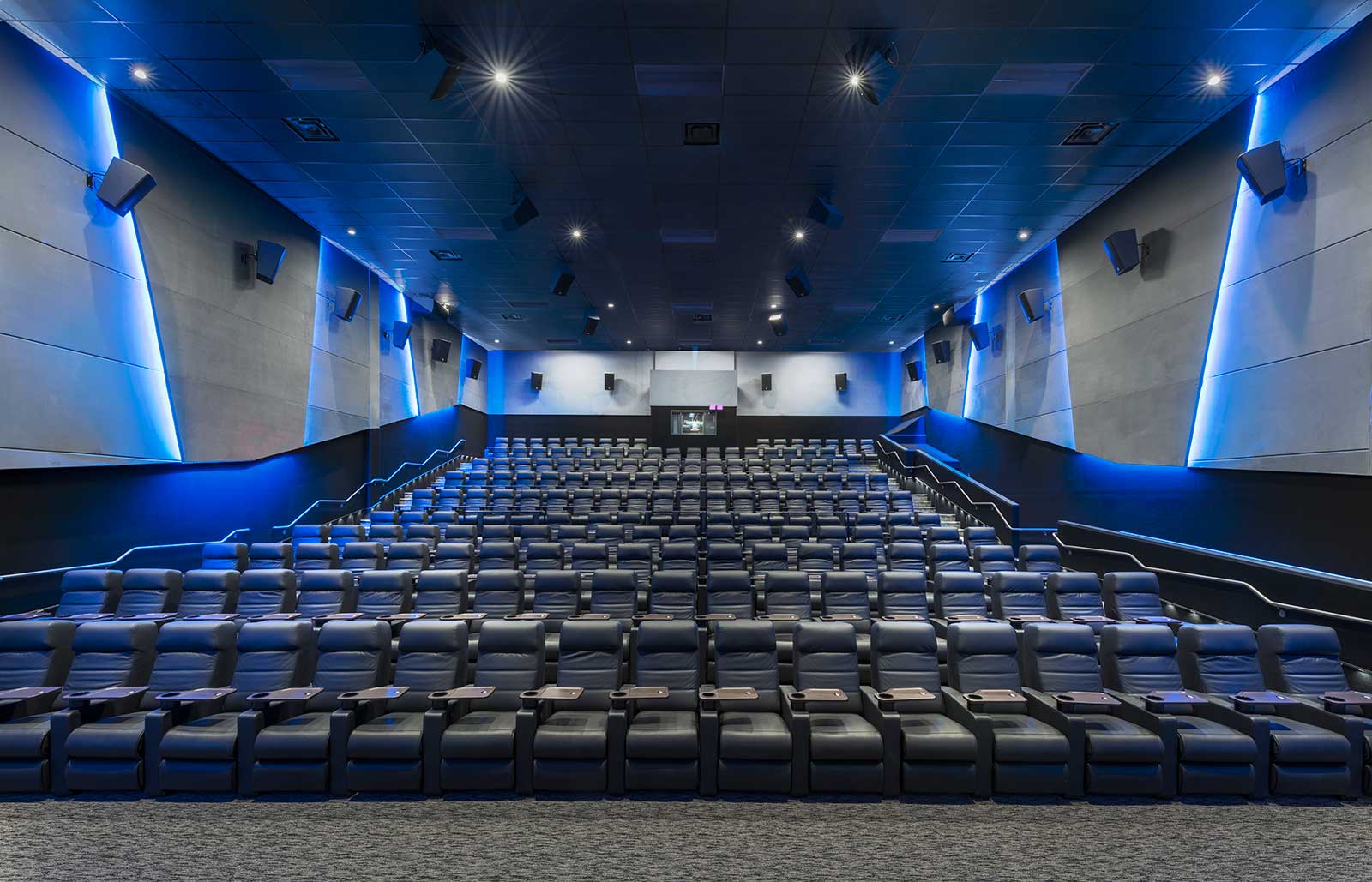 Paragon Theaters Wellington, FL USA Inorca