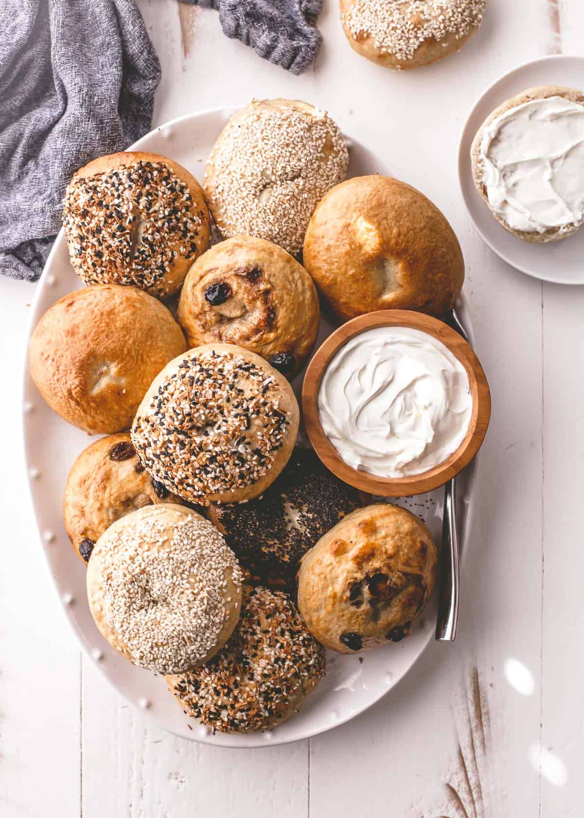 Homemade Bagels [Stepbystep pictures and easy recipe] Inquiring Chef
