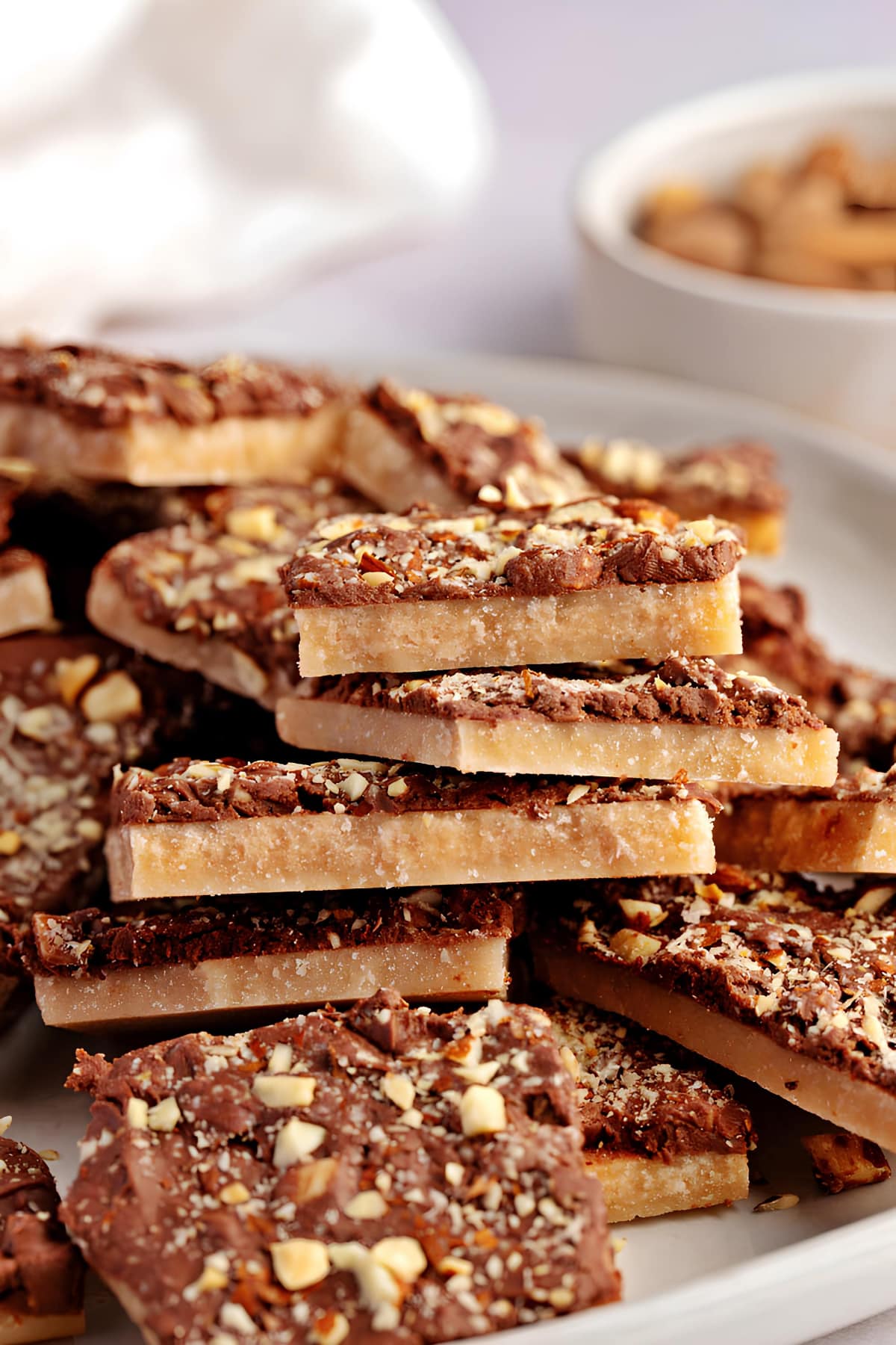 Homemade Almond Roca (Easy Recipe) Insanely Good