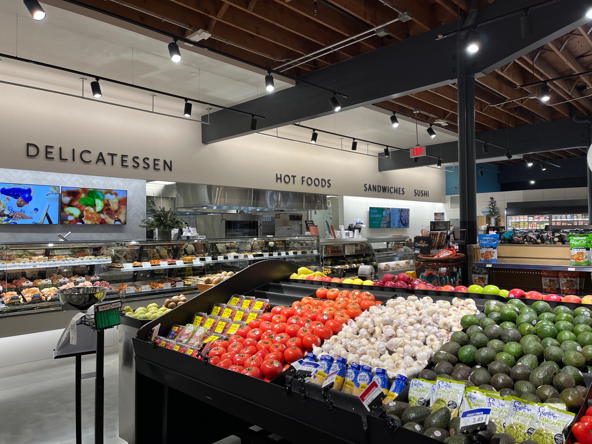 Waldo Back Price Chopper Grocery Store at 85th and Wornall