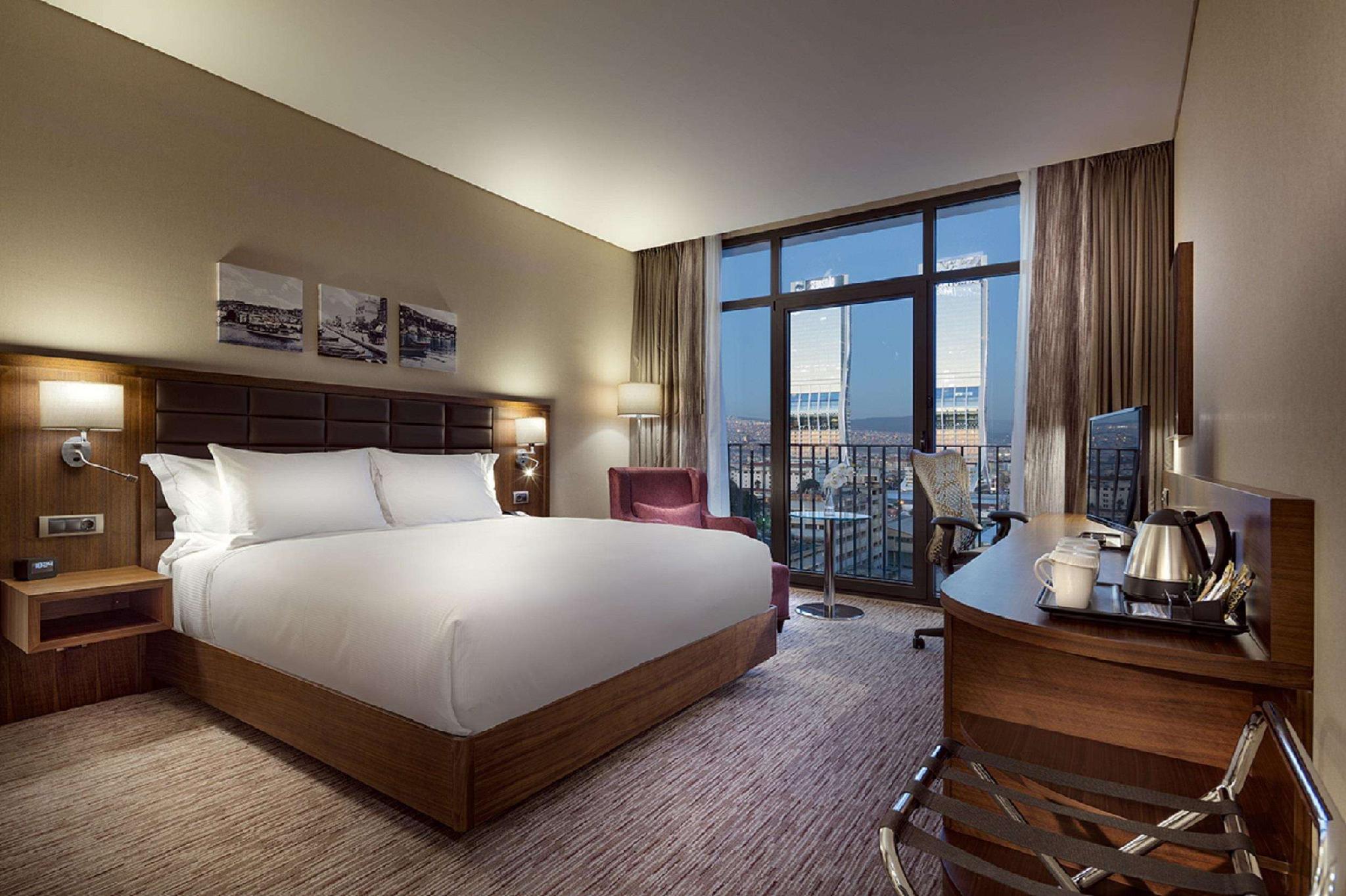 4 Nights At A Hilton Hotel, Inc. Gold Status To March 2023 For £43