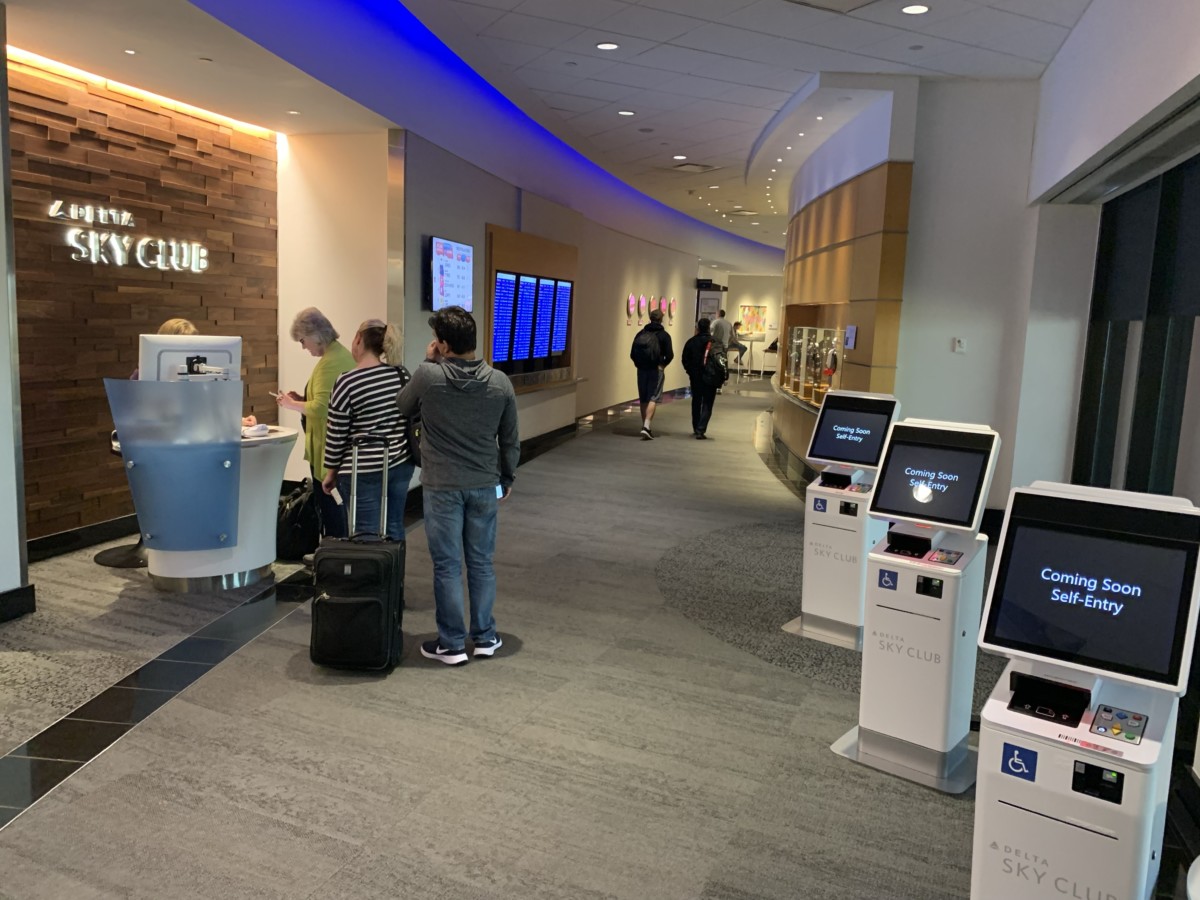 Review Delta Sky Lounge Atlanta Concourse T Domestic Terminal
