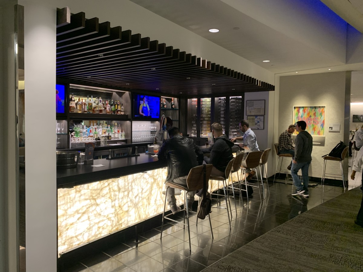 Review Delta Sky Lounge Atlanta Concourse T Domestic Terminal