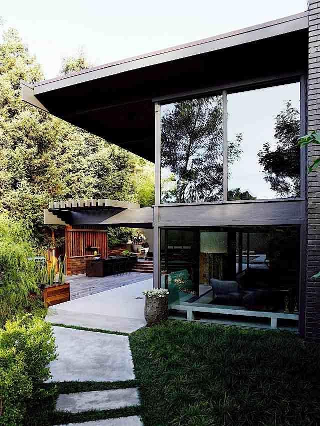 Nichols Canyon Residence (2010)*