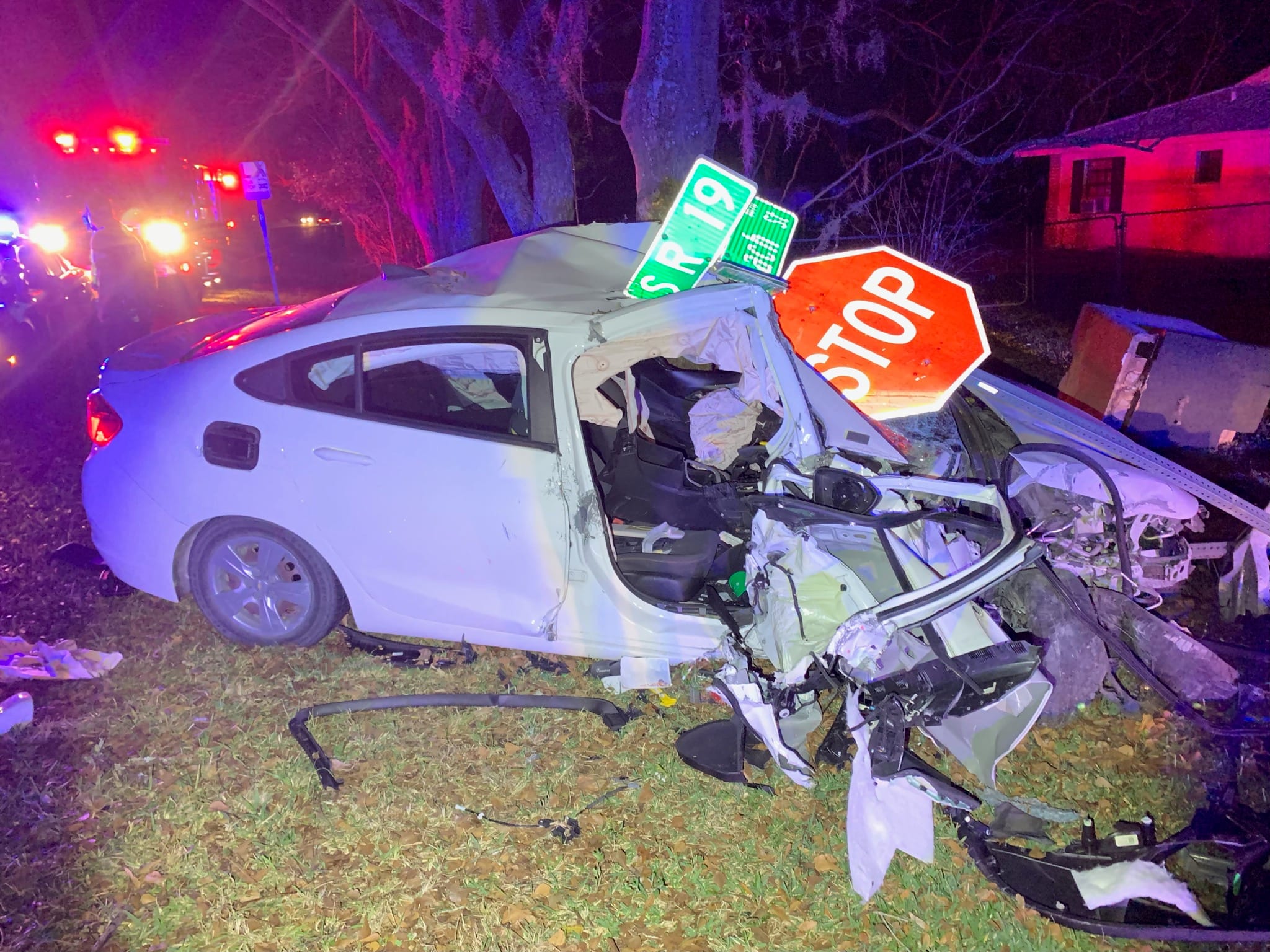 Woman in Stable Condition After Umatilla Crash Tuesday Night Inside Lake