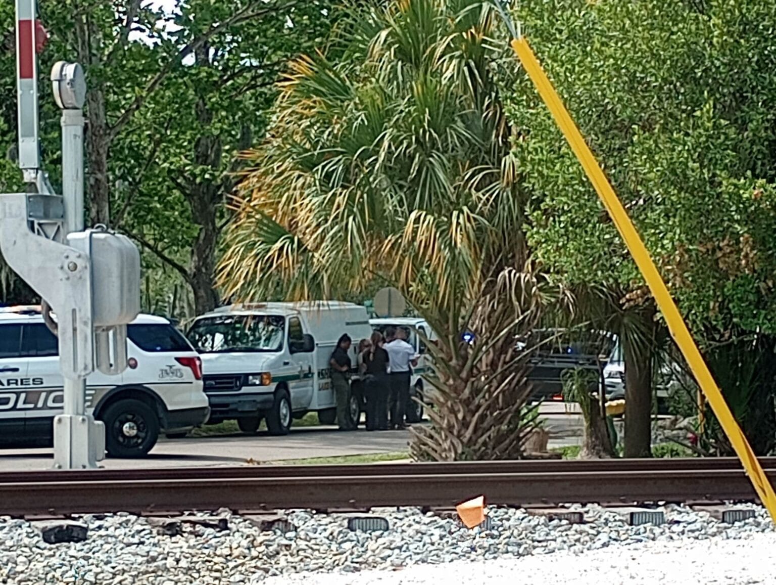 Tavares Police Investigating Suspicious Death Inside Lake