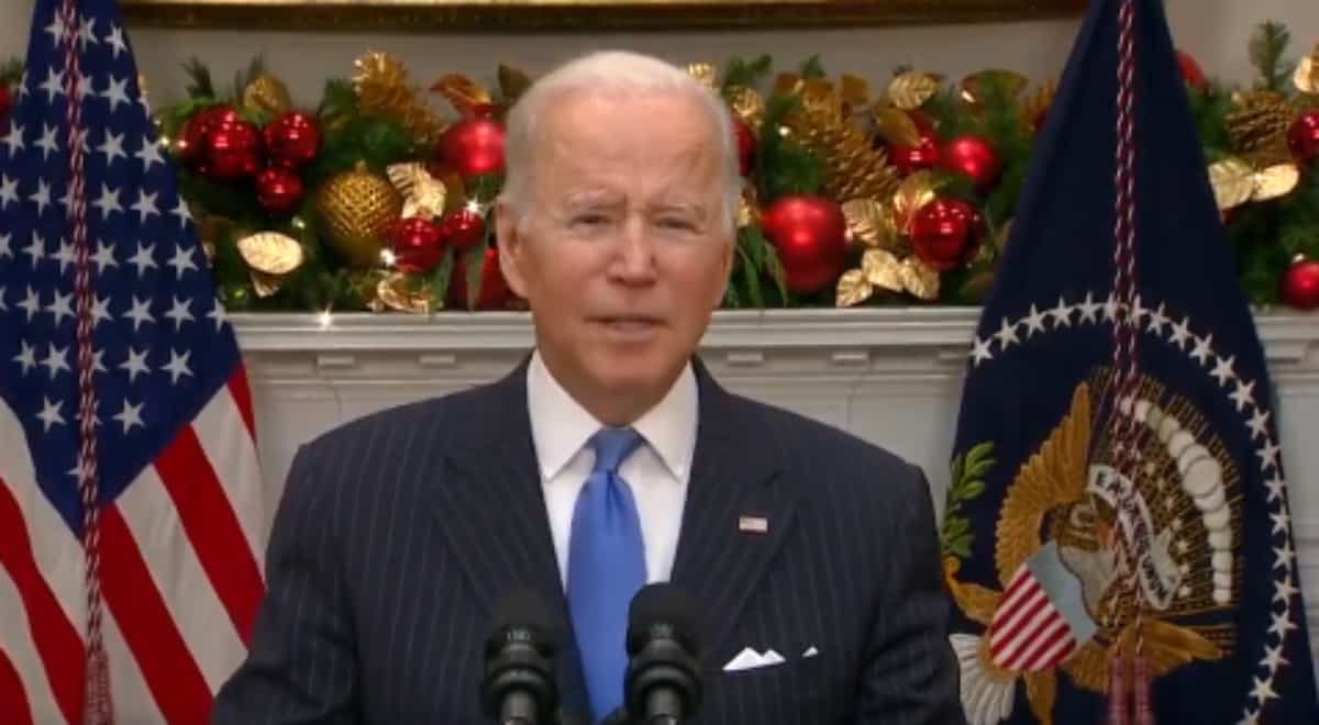 Biden, Fauci pronounce "Omicron" Covid variant as "Omnicron" Insider