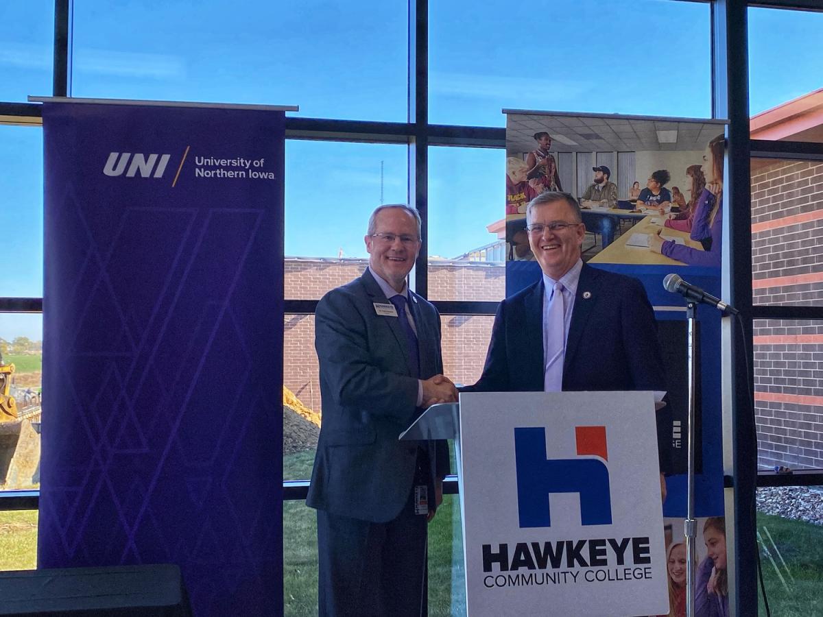 Hawkeye Community College and the University of Northern Iowa celebrate