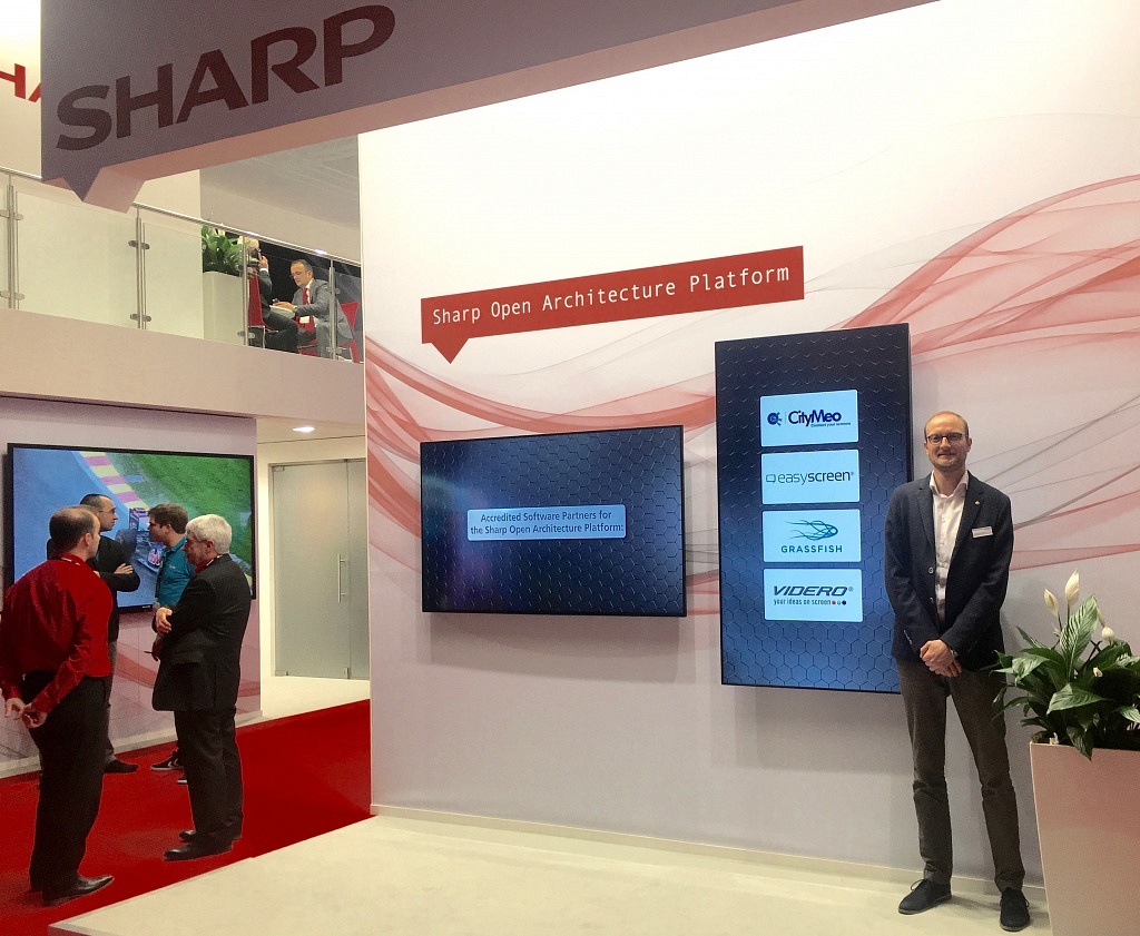 SHARP startet neue Digital Signage Plattform VIDERO ist mit an Bord