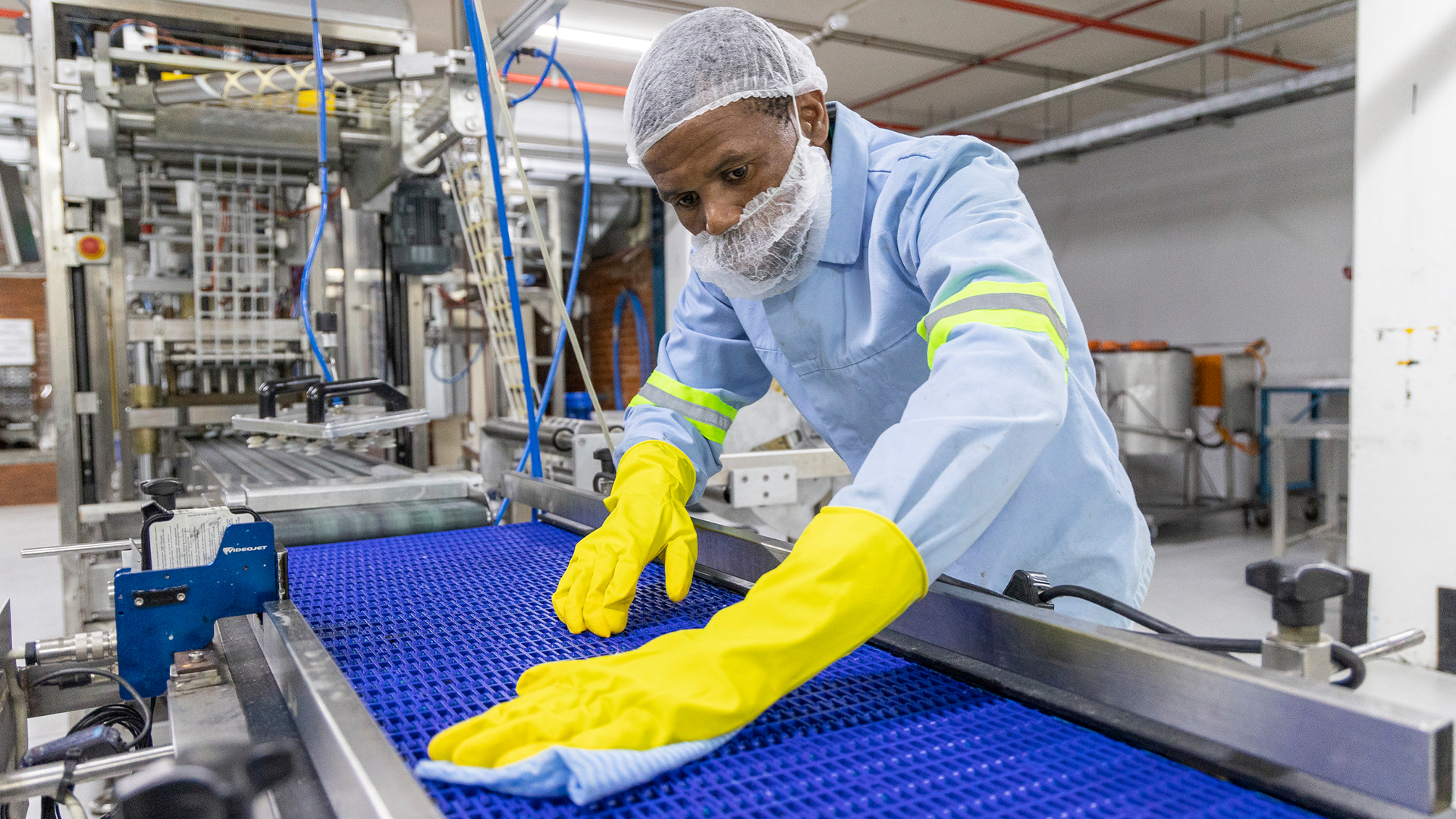 How professional cleaning services create the foundation for efficient