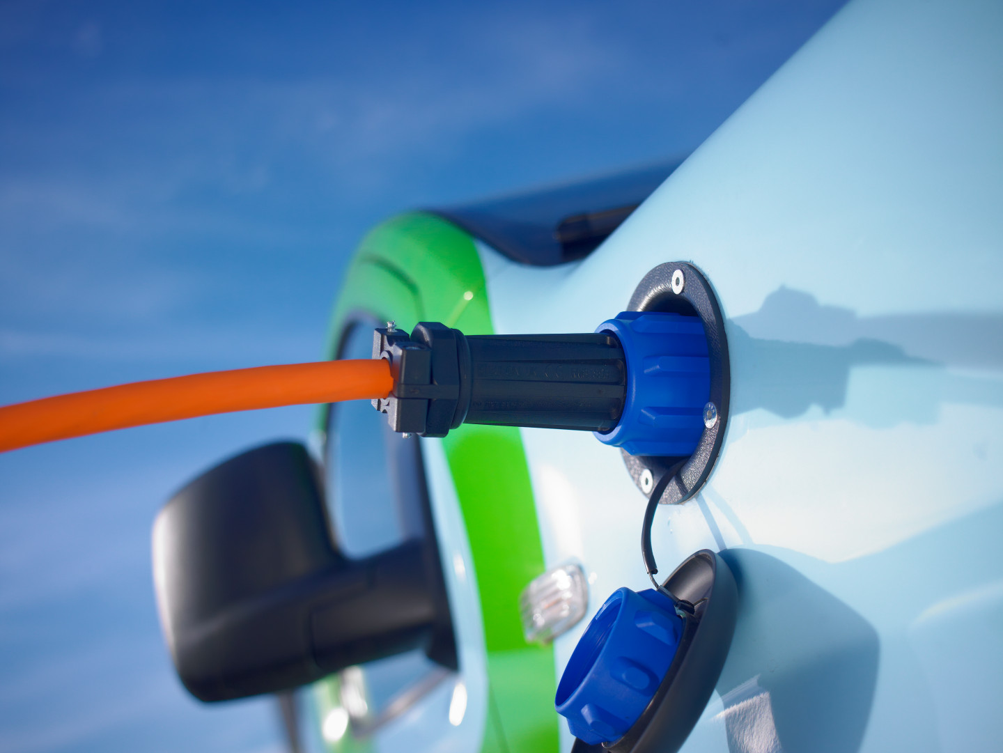 The Impact of Extreme Cold Weather on Electric Vehicles