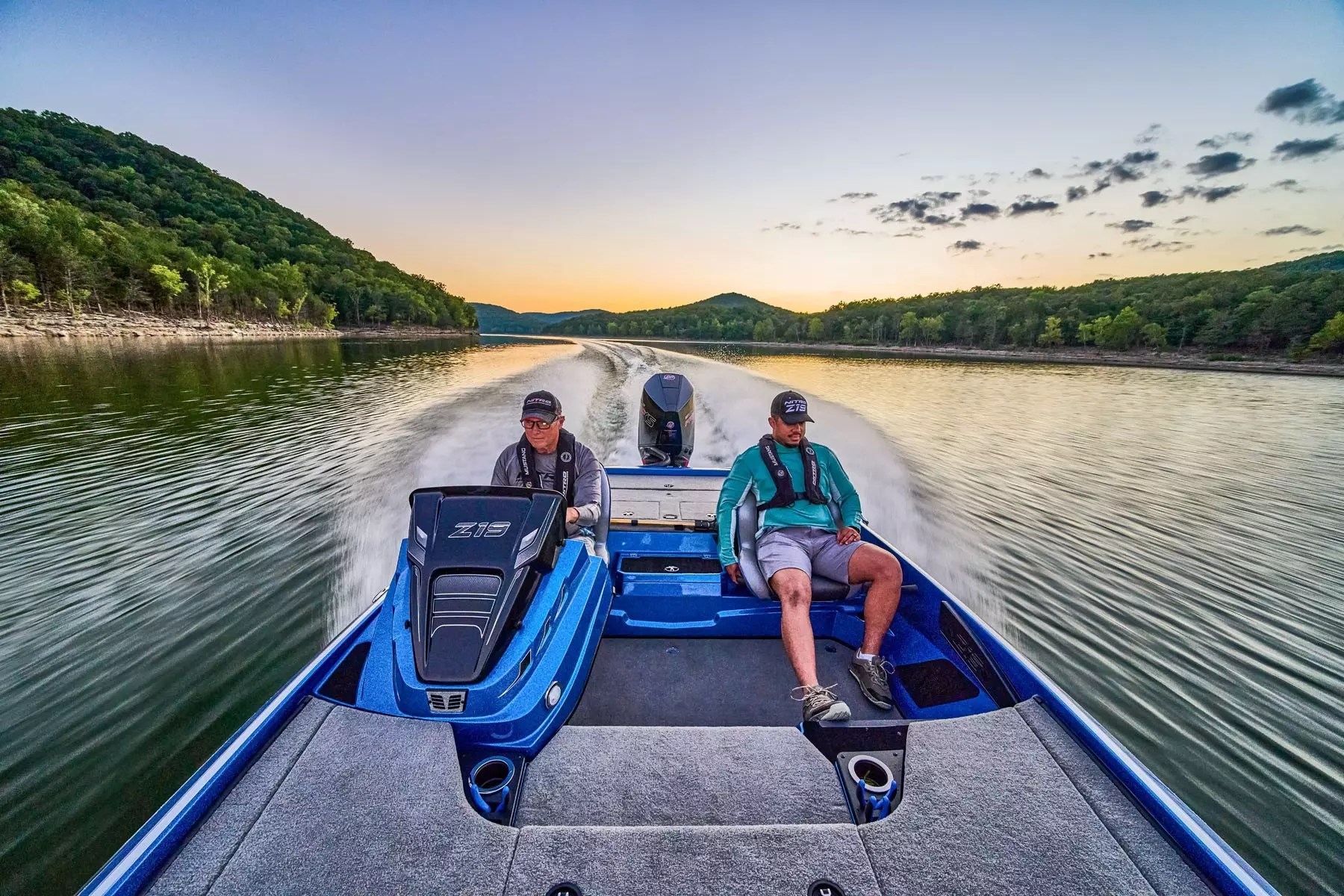 Best Boat For Shallow Water 17 New Models That Can Go Less Than 6