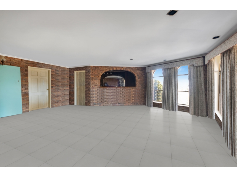 35 Oswald Avenue, Lara House for rent Listed by Nicole Riemer of