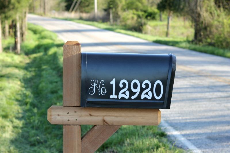 Customize Your Mailbox with Cricut Permanent Vinyl Cricut
