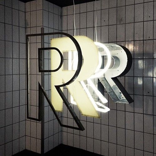 100 Classy Signage Design Ideas for Your Small Business