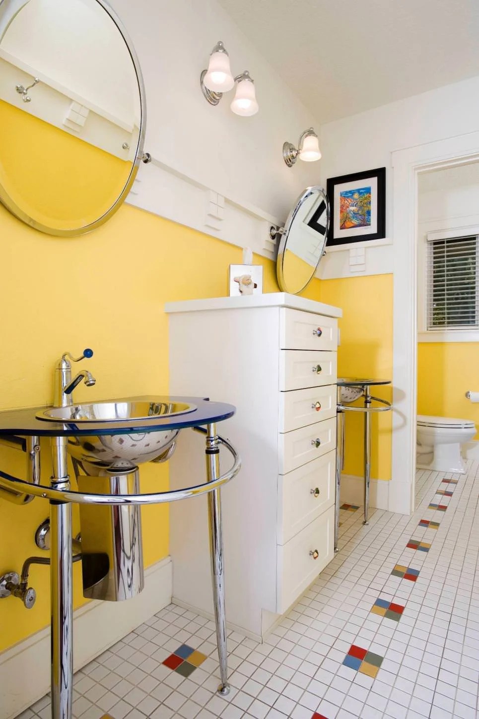24 Yellow Bathroom Ideas