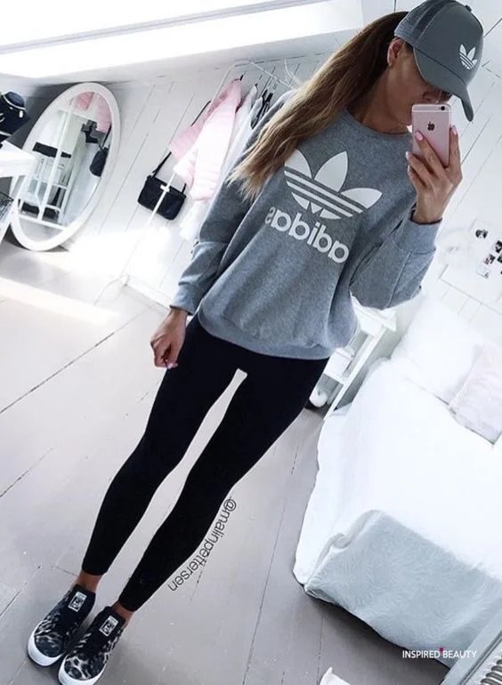 20+ Cute Sporty Outfits for Women Inspired Beauty