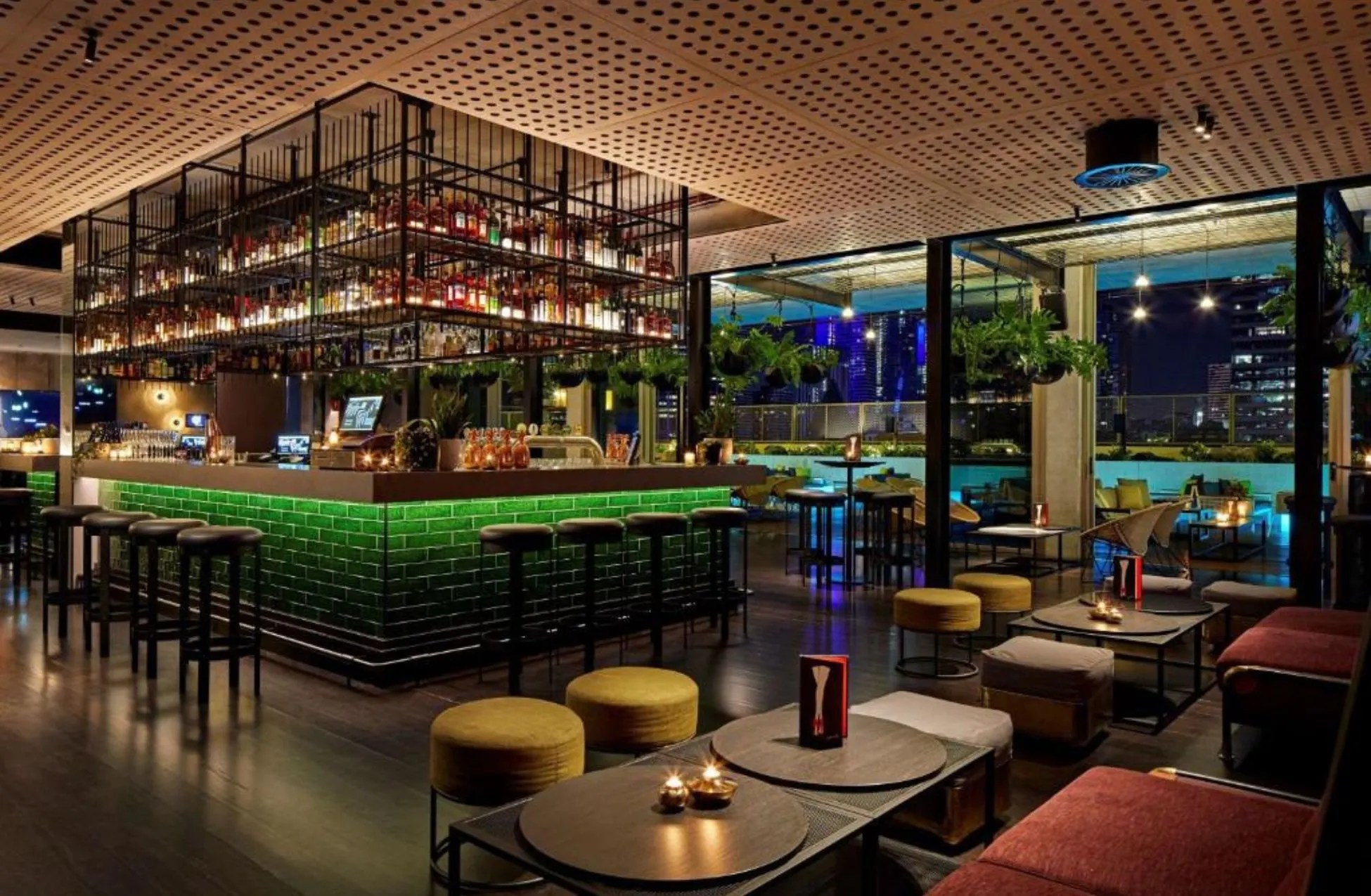 The 14 Best Hotels In Melbourne Top For An