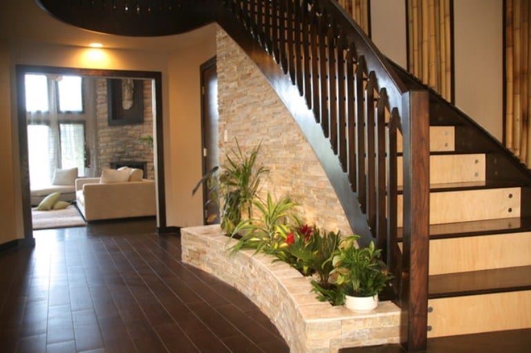21 Under Stairs Pebble Garden Ideas