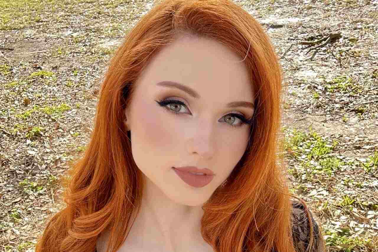 Streamer Amouranth Claims Amazon Seller is “Stealing” Her “Name and