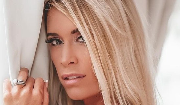 Ashley Kolfage - Bio, Age, Height | Models Biography