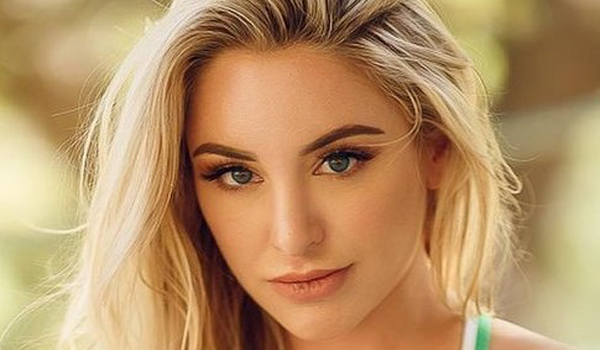 Nikki Lynn - Bio, Age, Height | Models Biography