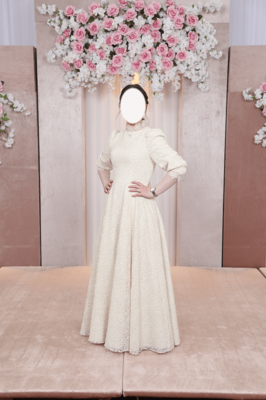 Beautiful lace gown for sale Instagowns