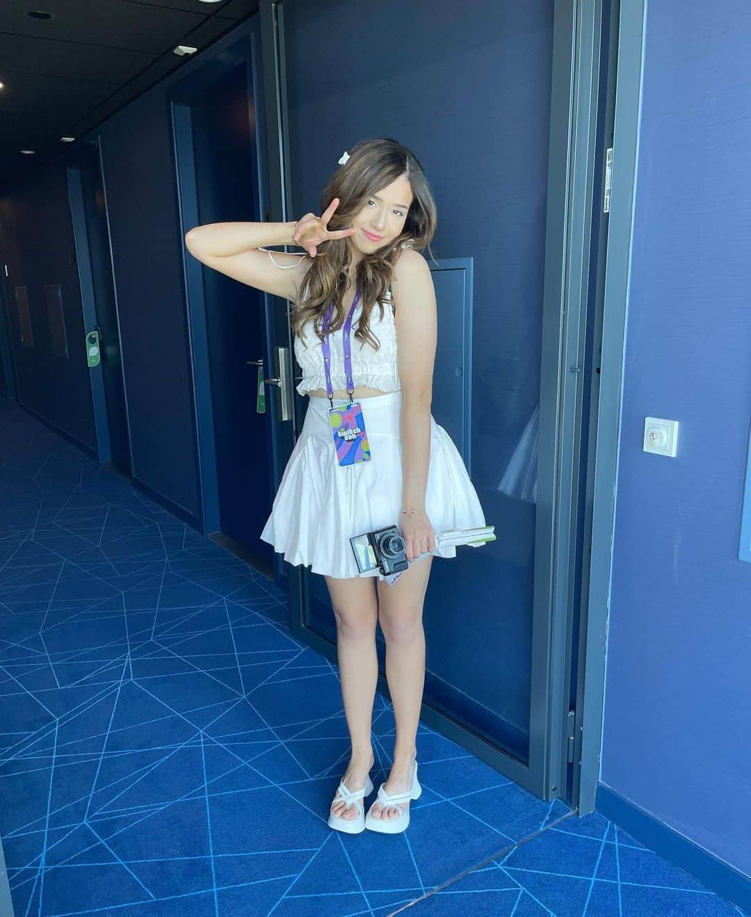 Pokimaneさんのインスタグラム写真 (PokimaneInstagram)「twitchcon ☺️🎉 it’s been so