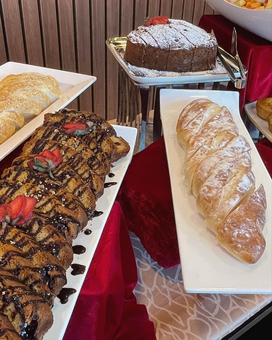 堀江聖夏さんのインスタグラム写真 (堀江聖夏Instagram)「⌇𝘘𝘢𝘵𝘢𝘳🇶🇦𝘚𝘢𝘳𝘢𝘺𝘢 𝘗𝘢𝘭𝘢𝘤𝘦 𝘏𝘰𝘵𝘦𝘭