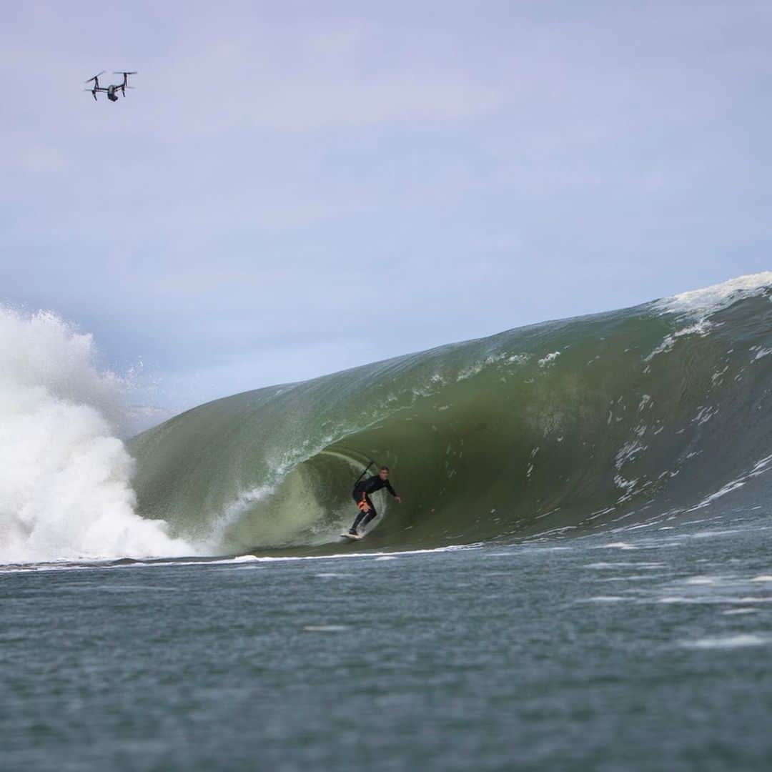 surflineさんのインスタグラム写真 (surflineInstagram)「Skeleton Bay is back — and