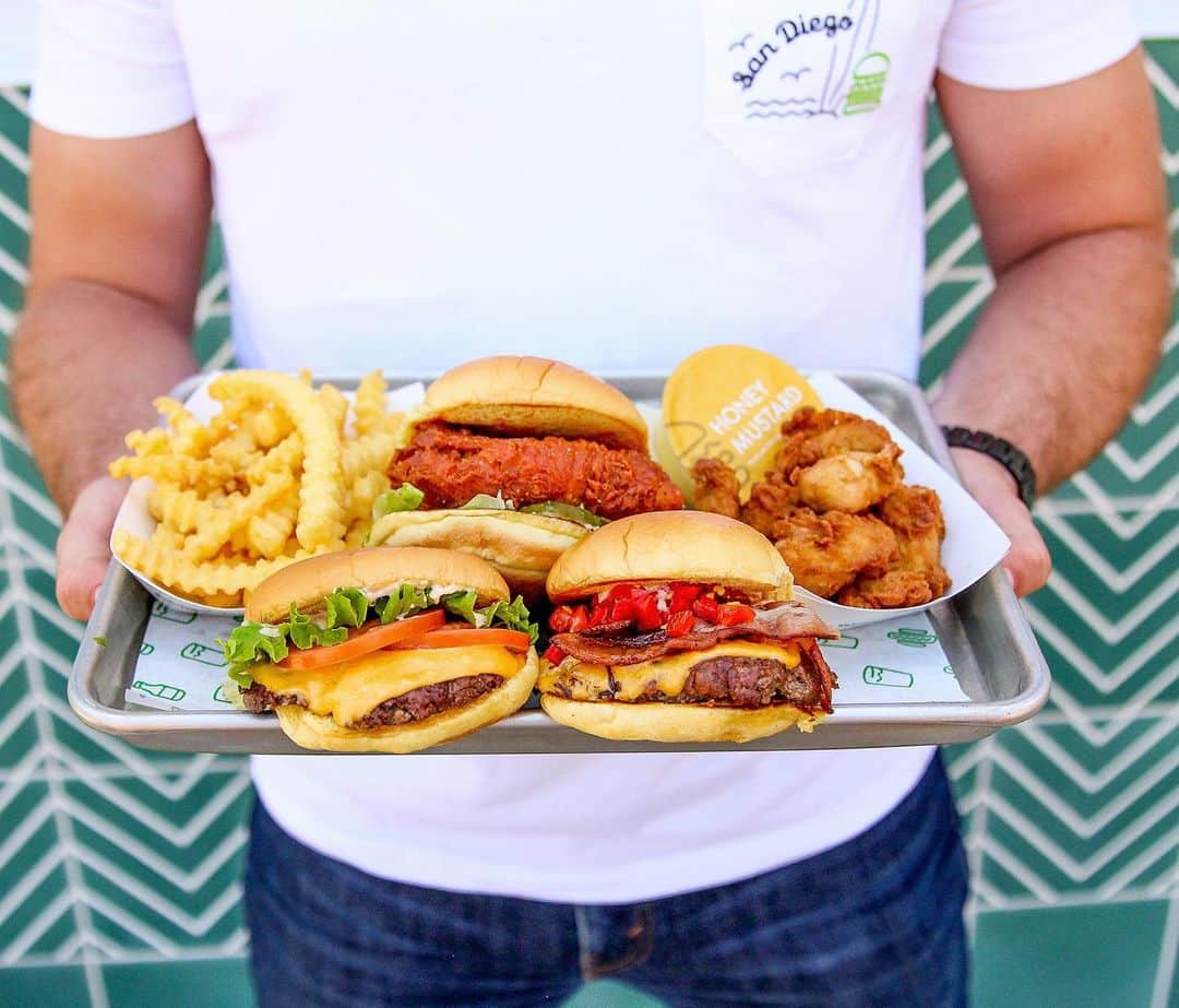 SHAKE SHACKさんのインスタグラム写真 (SHAKE SHACKInstagram)「Here to banish “hangry