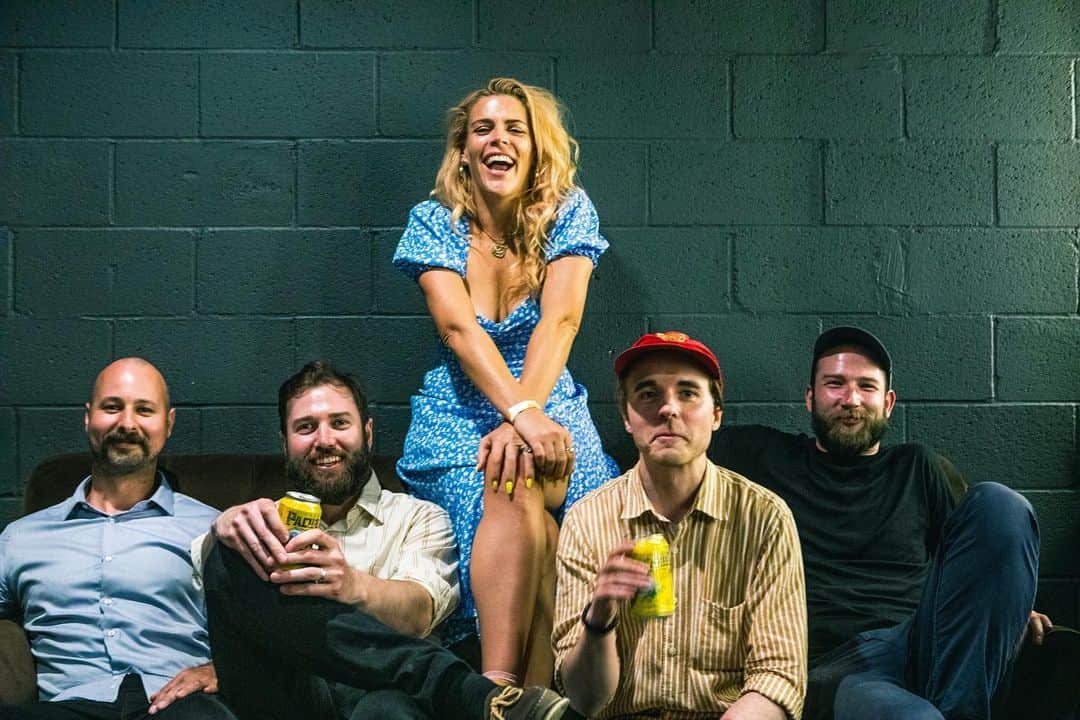 ビジー・フィリップスさんのインスタグラム写真 (ビジー・フィリップスInstagram)「It's really cool