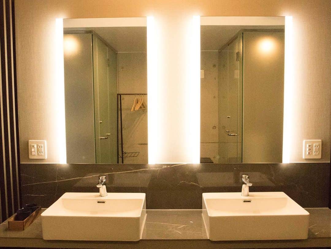 はねゆりさんのインスタグラム写真 (はねゆりInstagram)「私が今働いているハナムロが新ホテルをオープン🏨 ﻿ ﻿ 🏝Blue