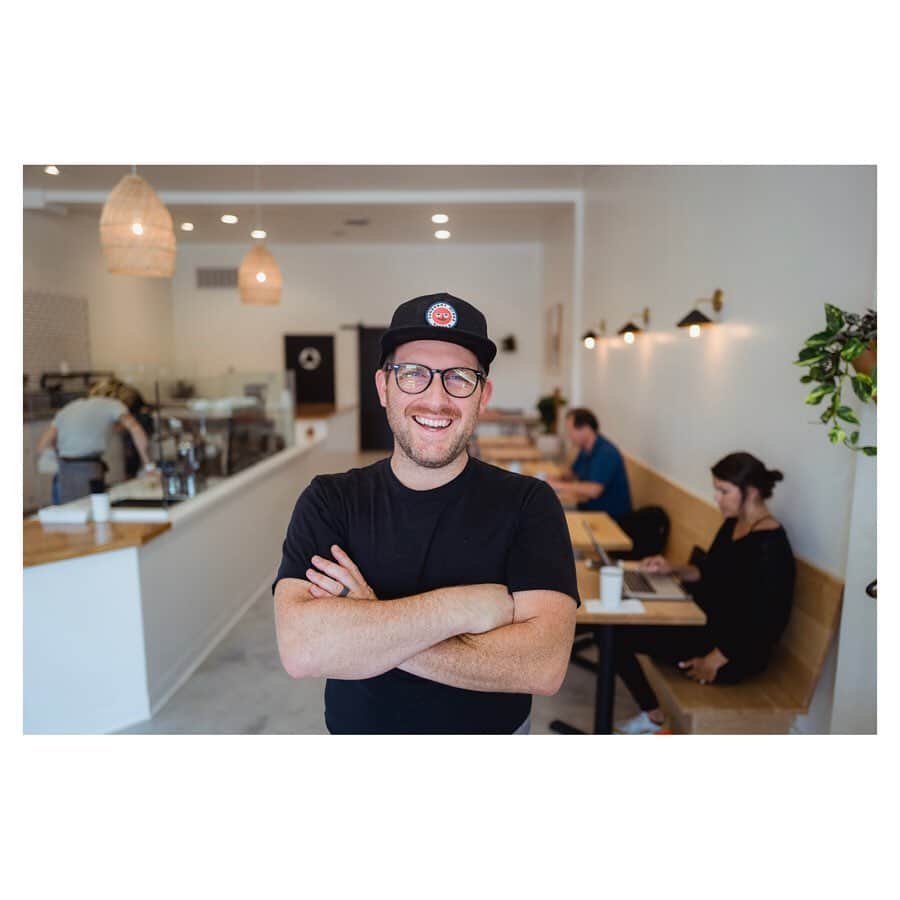 Pete Halvorsenさんのインスタグラム写真 (Pete HalvorsenInstagram)「📖☕️