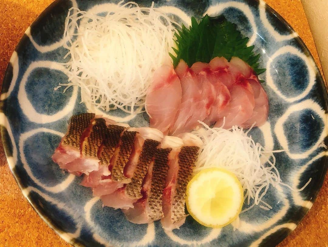 福島和可菜さんのインスタグラム写真 (福島和可菜Instagram)「まだ釣りには行けないので、 600円でGETした旬のお魚、🐟イサキ🐟