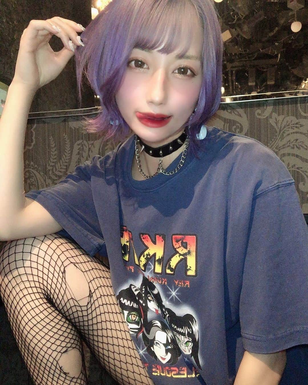 みつきさんのインスタグラム写真 (みつきInstagram)「. . このイベントTシャツが可愛くて お気に入り💀🖤 それにチョーカー ︎