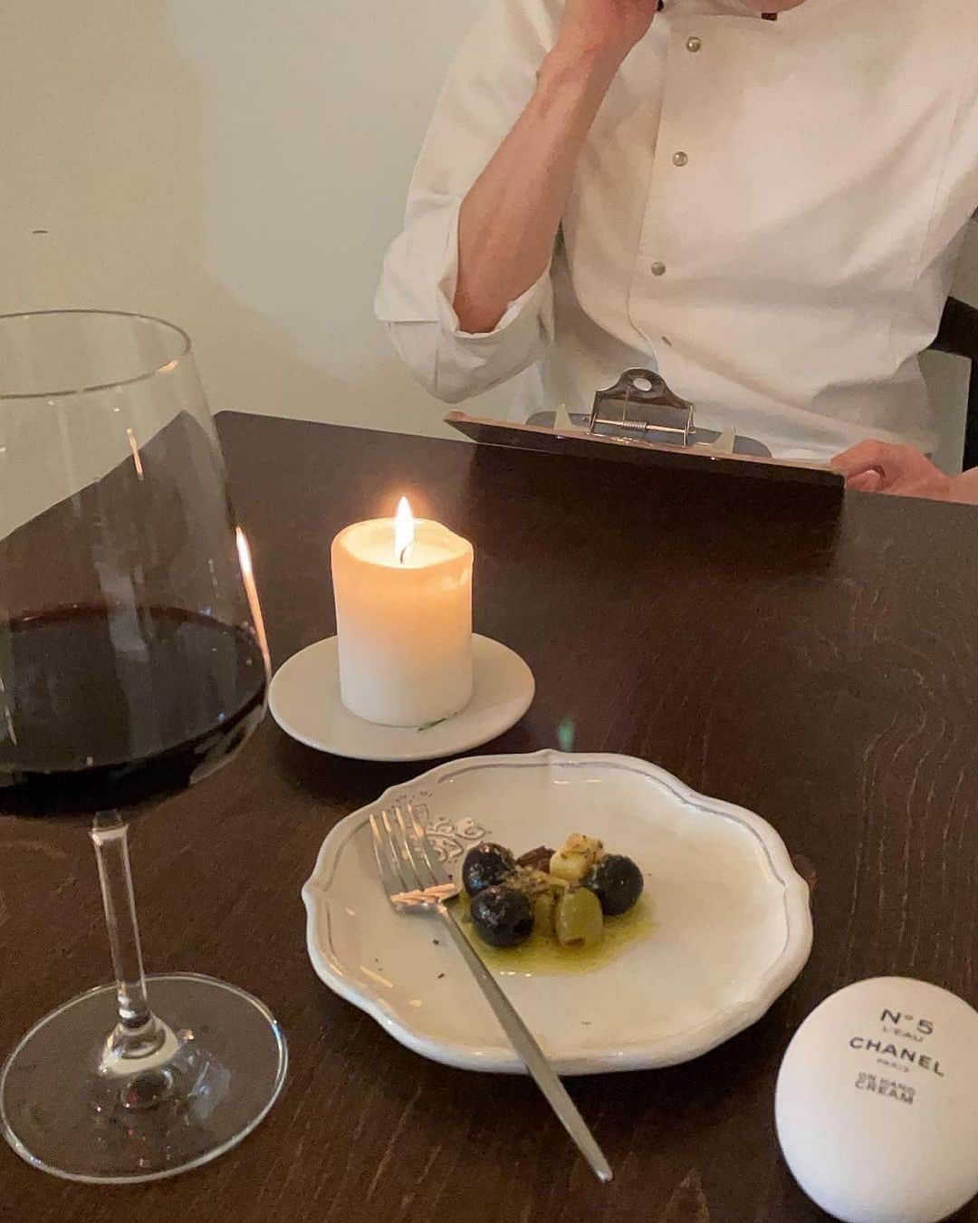 イ・ダインさんのインスタグラム写真 (イ・ダインInstagram)「Coffee in the morning, Wine at