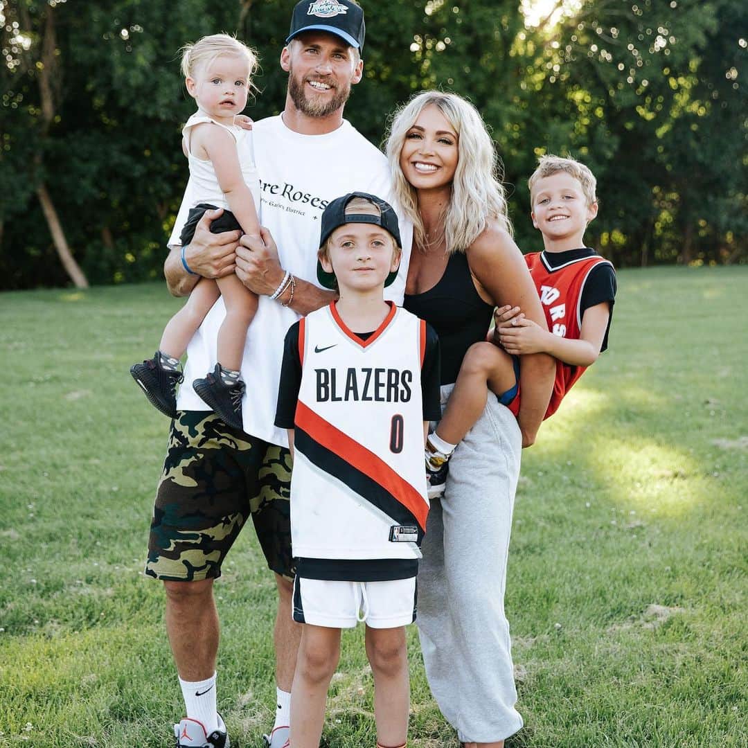 Cara Van Brocklinさんのインスタグラム写真 (Cara Van BrocklinInstagram)「Top 10