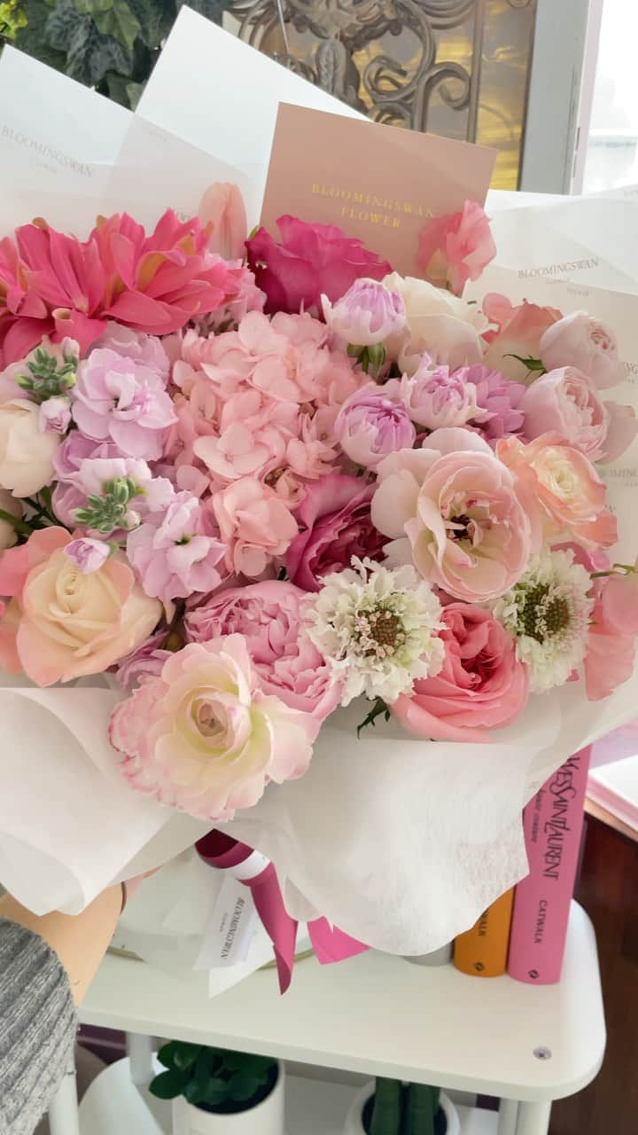 Florist.janeさんのインスタグラム動画 (Florist.janeInstagram)「오늘 예비 장모님 선물로 나간 블스