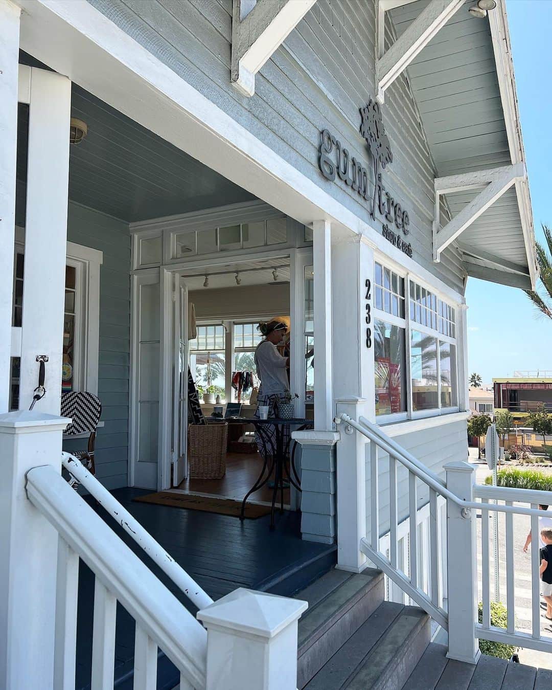 Isakoさんのインスタグラム写真 (IsakoInstagram)「gum tree🌴💓 ロサンゼルスのHermosa Beach🐳 に