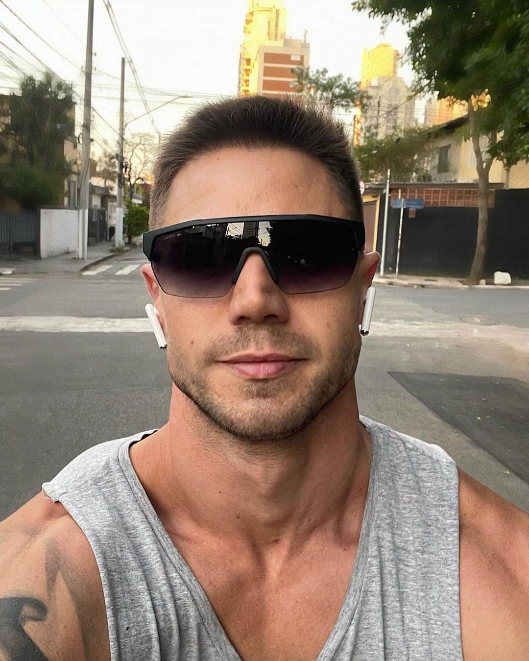 Jonas Sulzbachさんのインスタグラム写真 (Jonas SulzbachInstagram)「Selfie da bike 😎