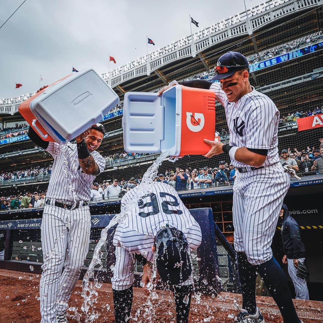 ニューヨーク・ヤンキースさんのインスタグラム写真 (ニューヨーク・ヤンキースInstagram)「April Showers.」4月23日
