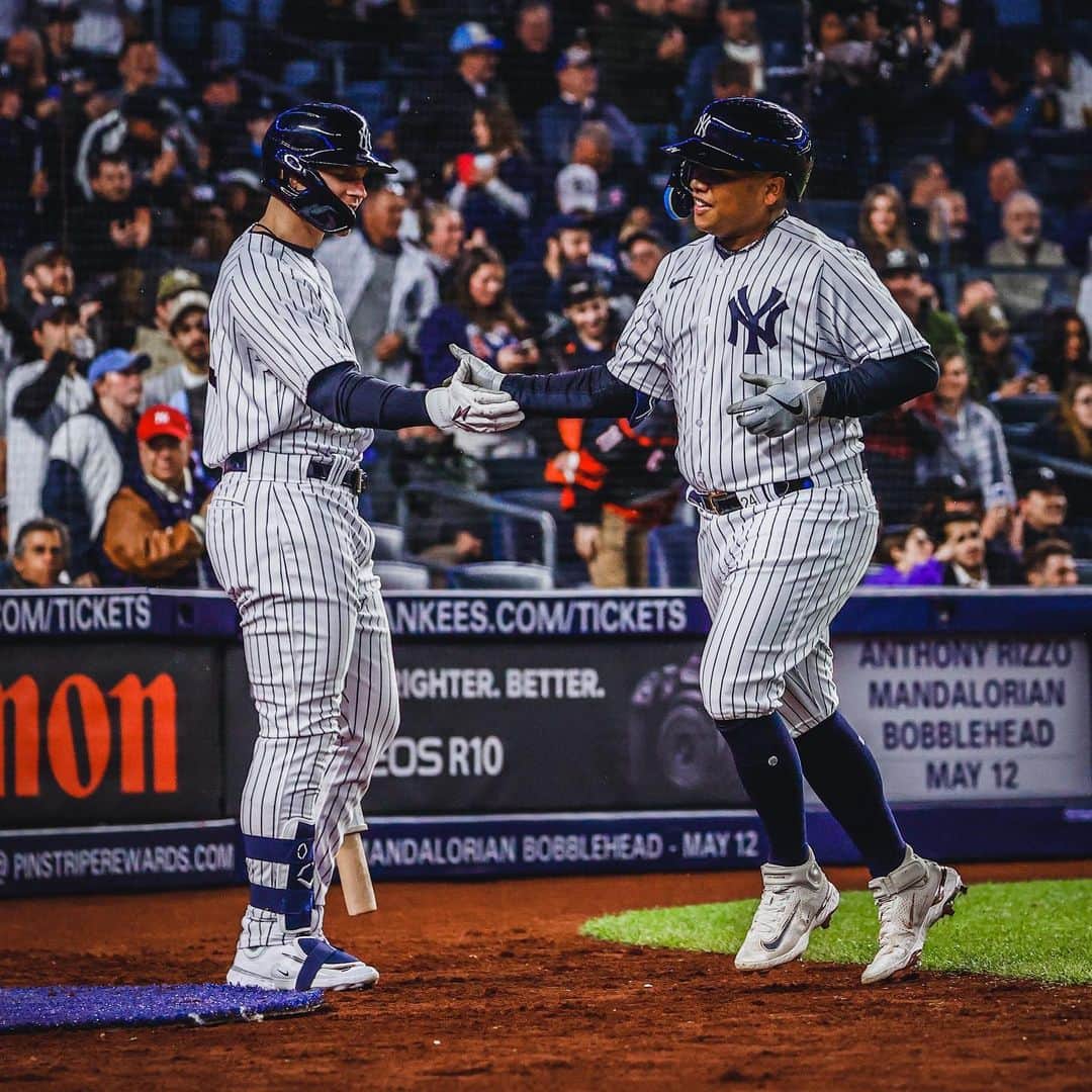 ニューヨーク・ヤンキースさんのインスタグラム写真 (ニューヨーク・ヤンキースInstagram)「Walkoff this way.」5