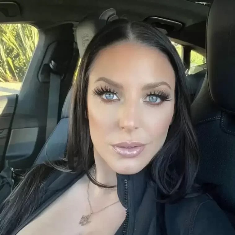 How Old Is Angela White? Age, Bio, Height, Family, Birthplace, Twitter