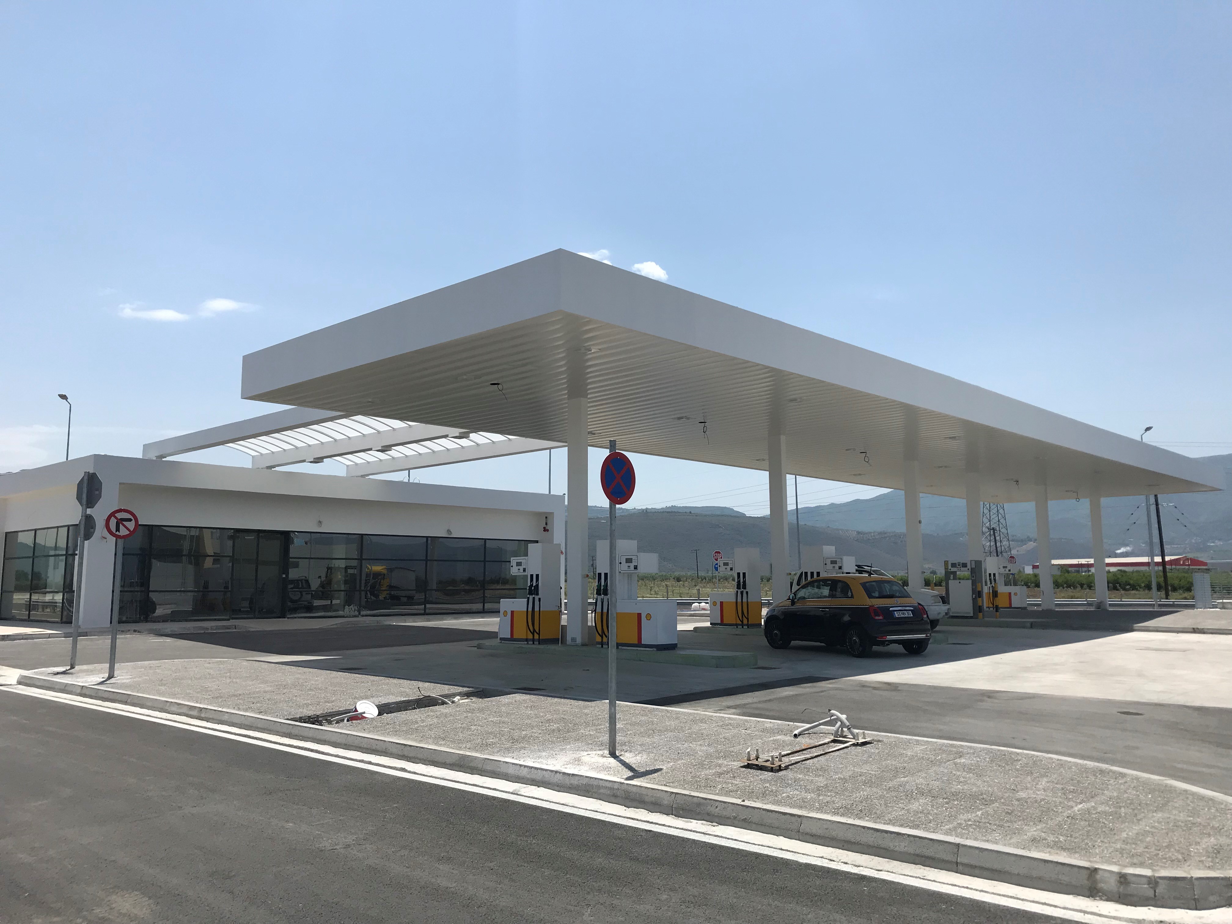 GAS BUILDING STATIONS ALONGSIDE OF THE HIGHWAY IONIA ODOS Instat S.A