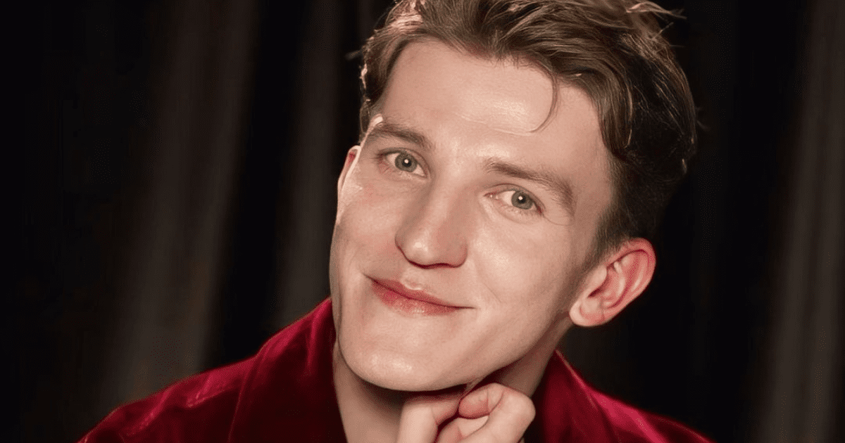 Ewan Mitchell on Full-Frontal Nude Scene in 'House of the Dragon' - Instinct Magazine