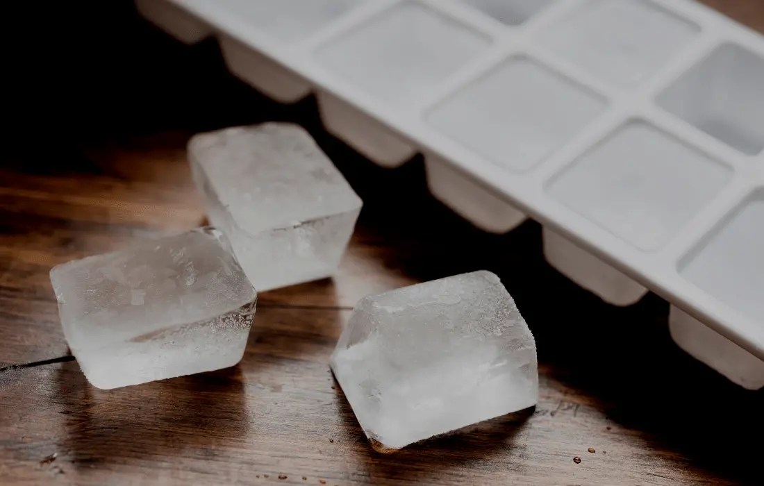 How to Make Ice Cubes Without a Tray? Easy, Simple and Quick Ways