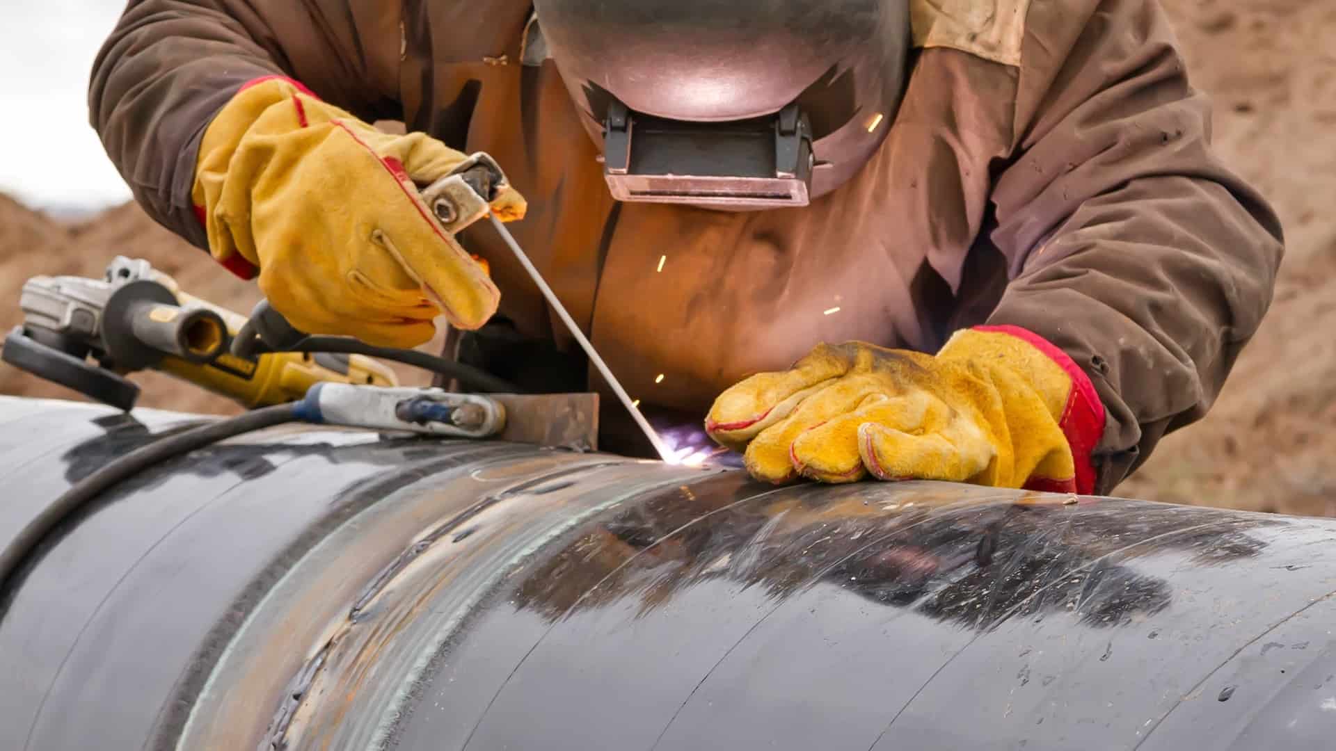 SOLDADORAS ELÉCTRICAS vTRADICIONALES PARA UNIÓN DE PIEZAS METÁLICAS