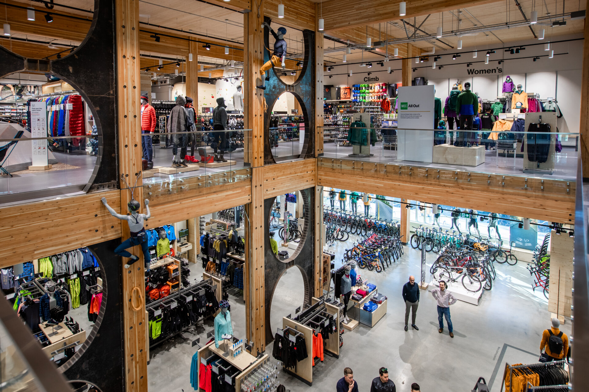Mountain Equipment Coop (MEC) Vancouver INT Design