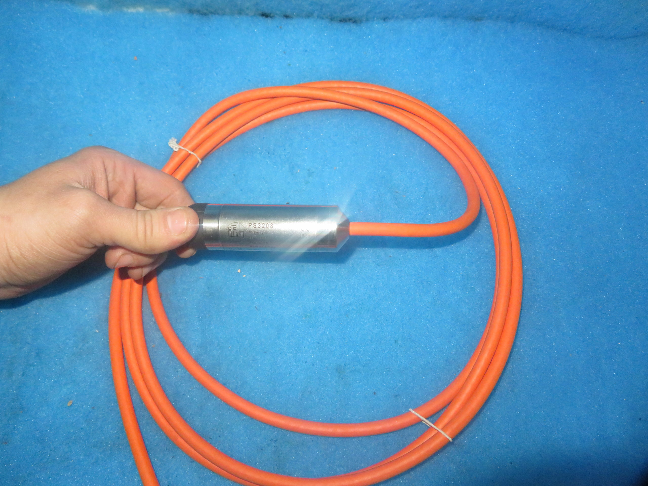 NEW IFM Efector PS3208 Submersible Pressure Transmitter + 1 Year